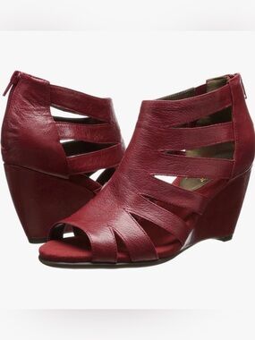 AEROSOLES Red Leather Peep-Toe Wedge Sandals
